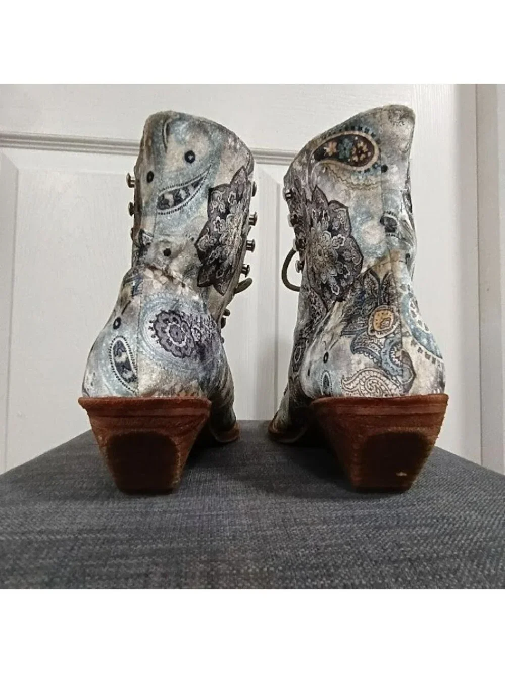 Elmcroft By Jeffrey Campbell Free People Paisley Lace-Up Ankle Boots 7M - Picture 7 of 9